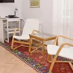 Beautiful Studio In Heart Of City Center