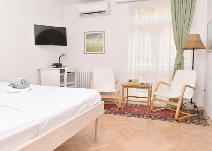 Beautiful Studio In Heart Of City Center